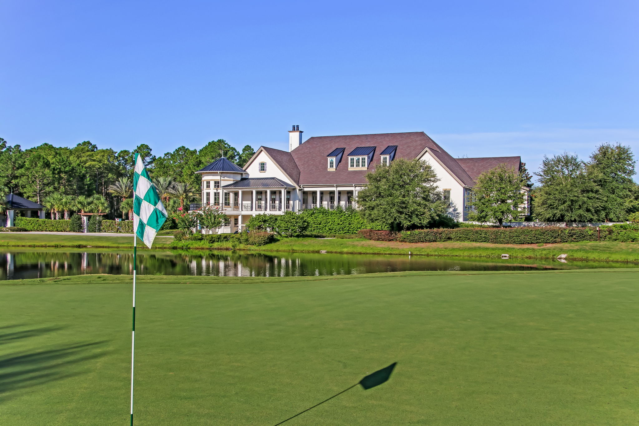 If you're a golfer, the Tom Fazio-designed golf course is immaculate ...