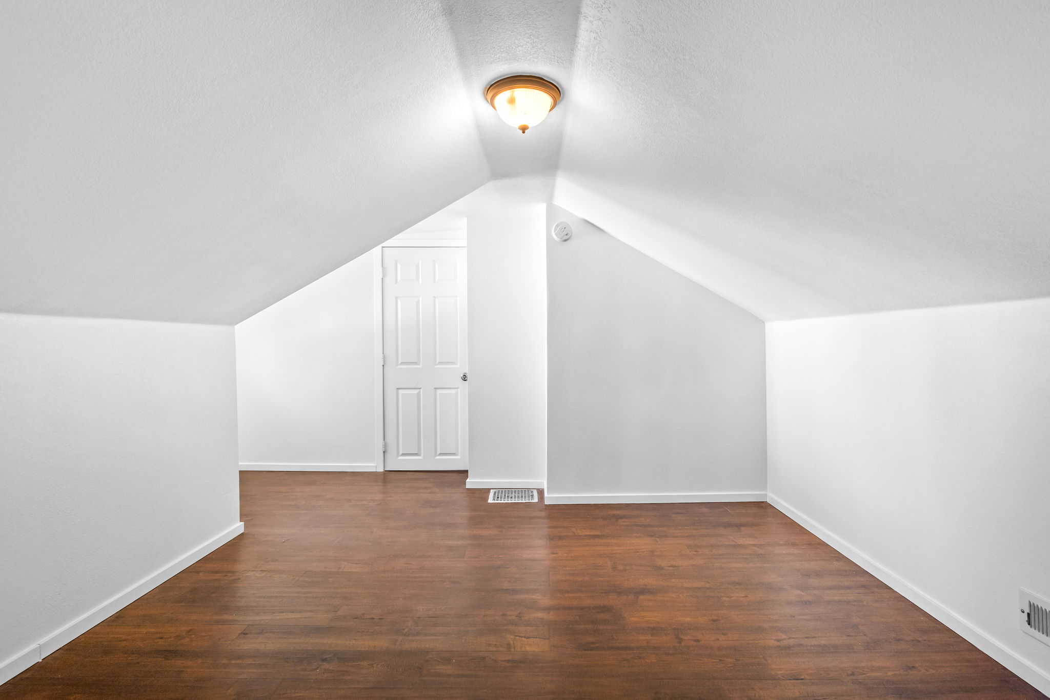 955 17th ST NE19