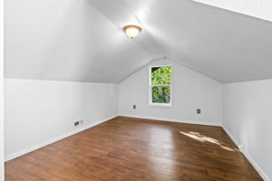 955 17th ST NE18