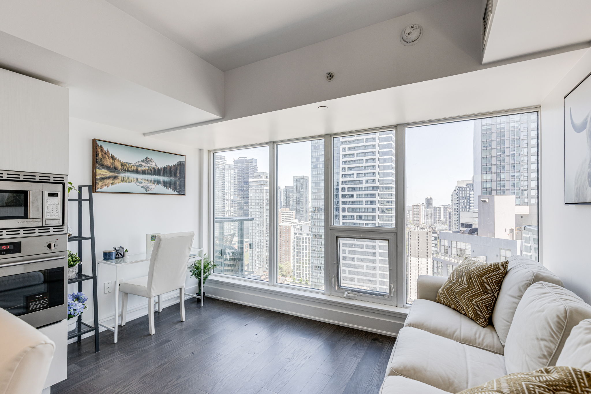Toronto property showcase — delivered property photograph 7