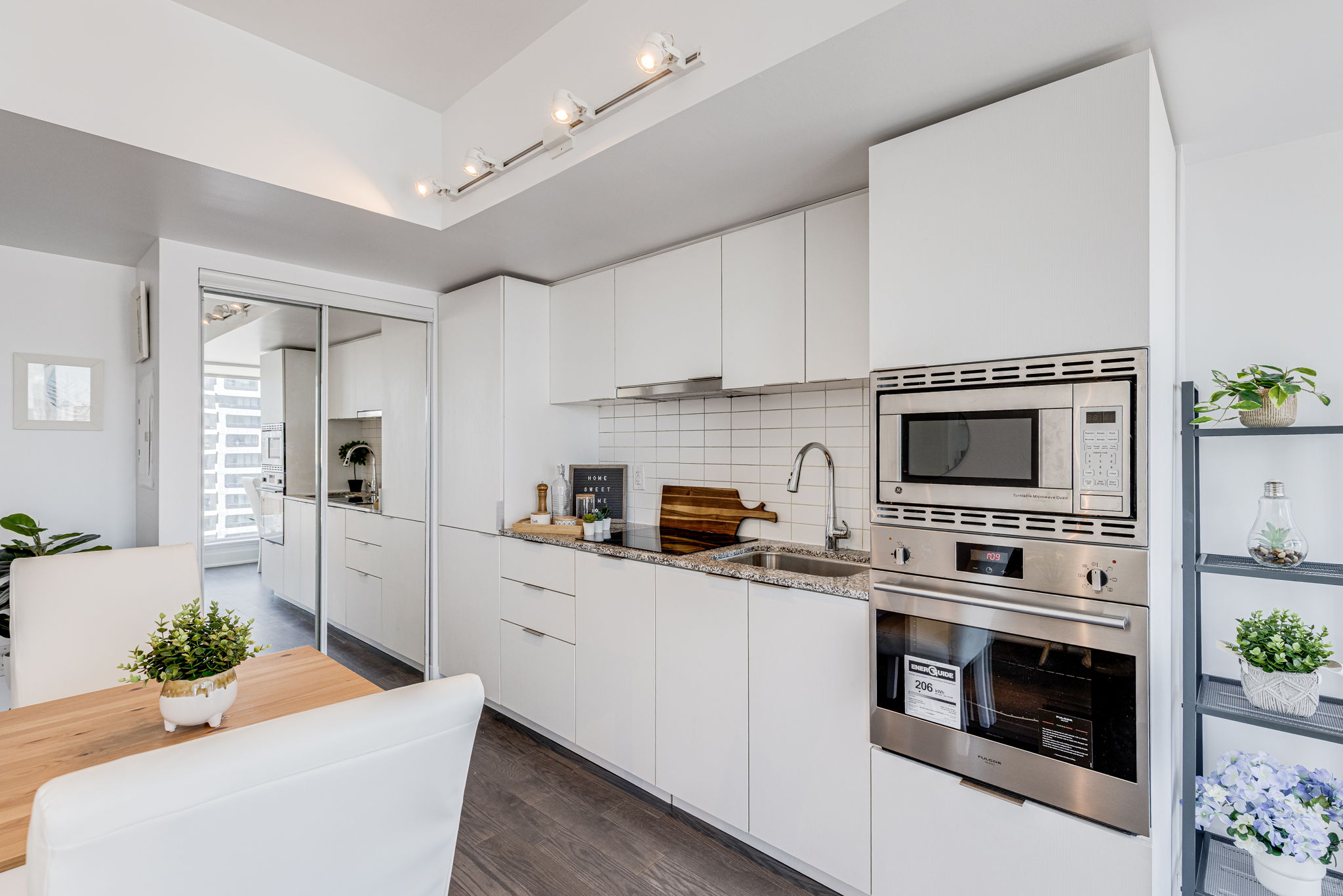 Toronto property showcase — delivered property photograph 10