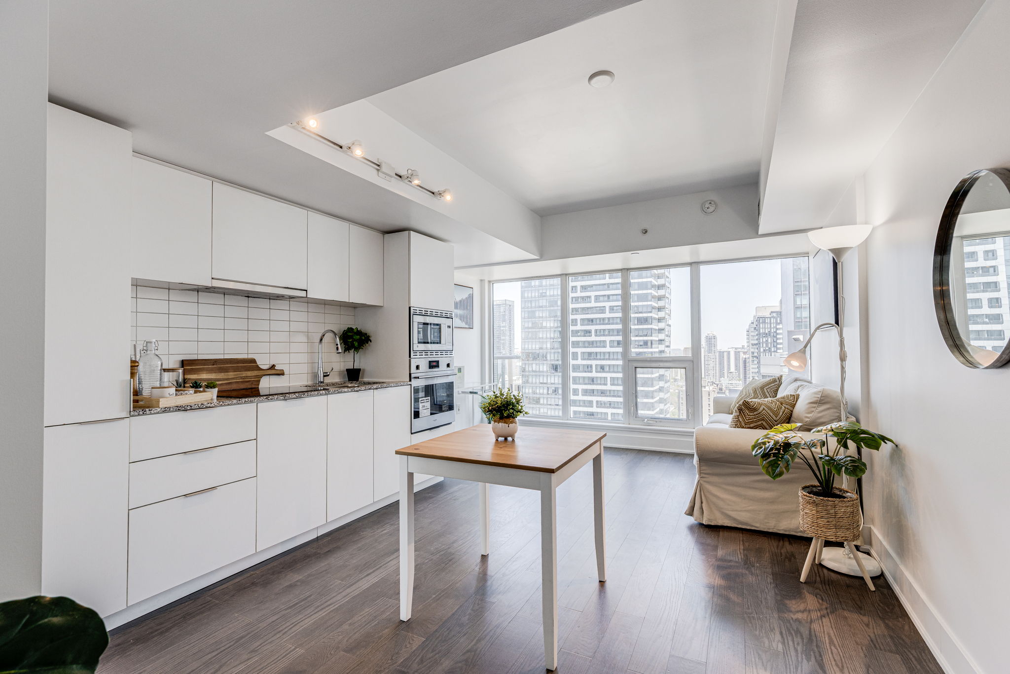 Toronto property showcase — delivered property photograph 12