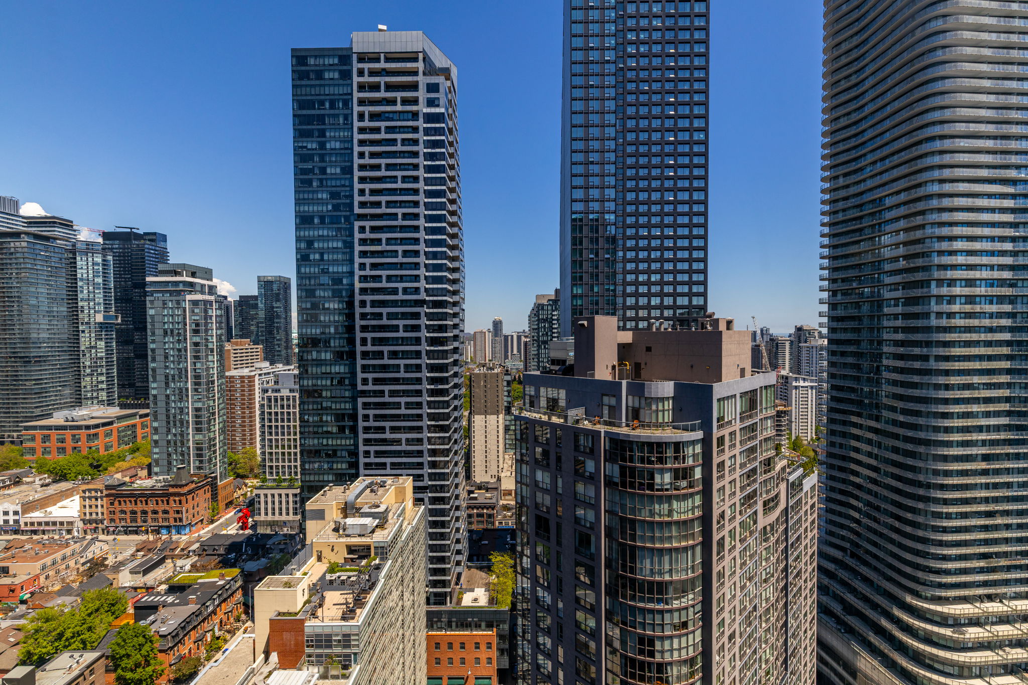 Toronto property showcase — delivered property photograph 21