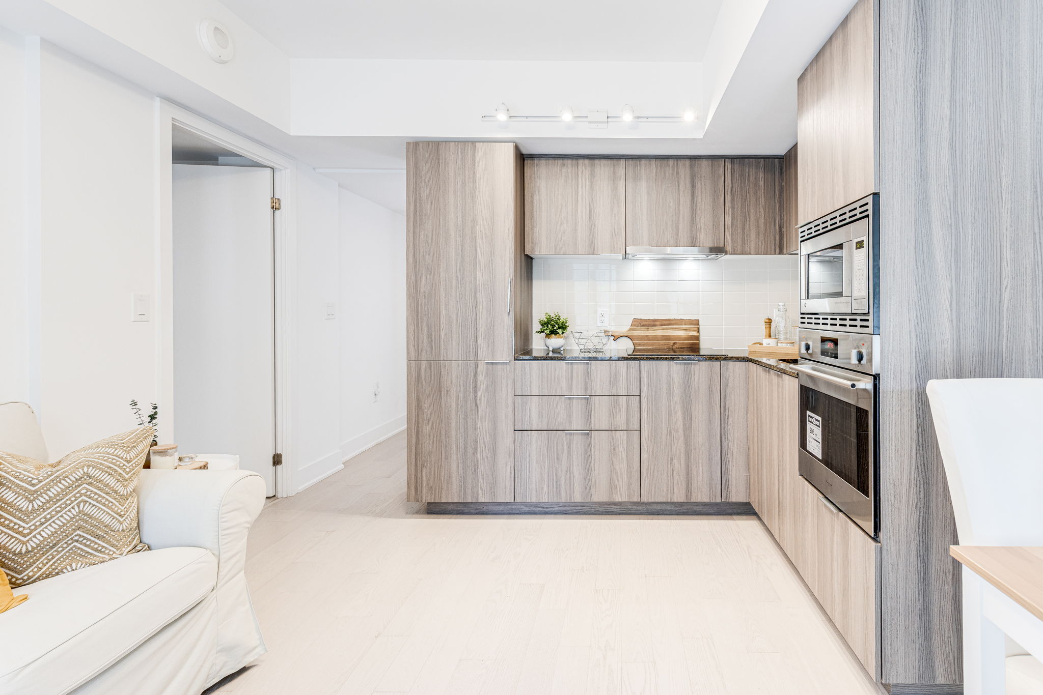 Toronto property showcase — delivered property photograph 9
