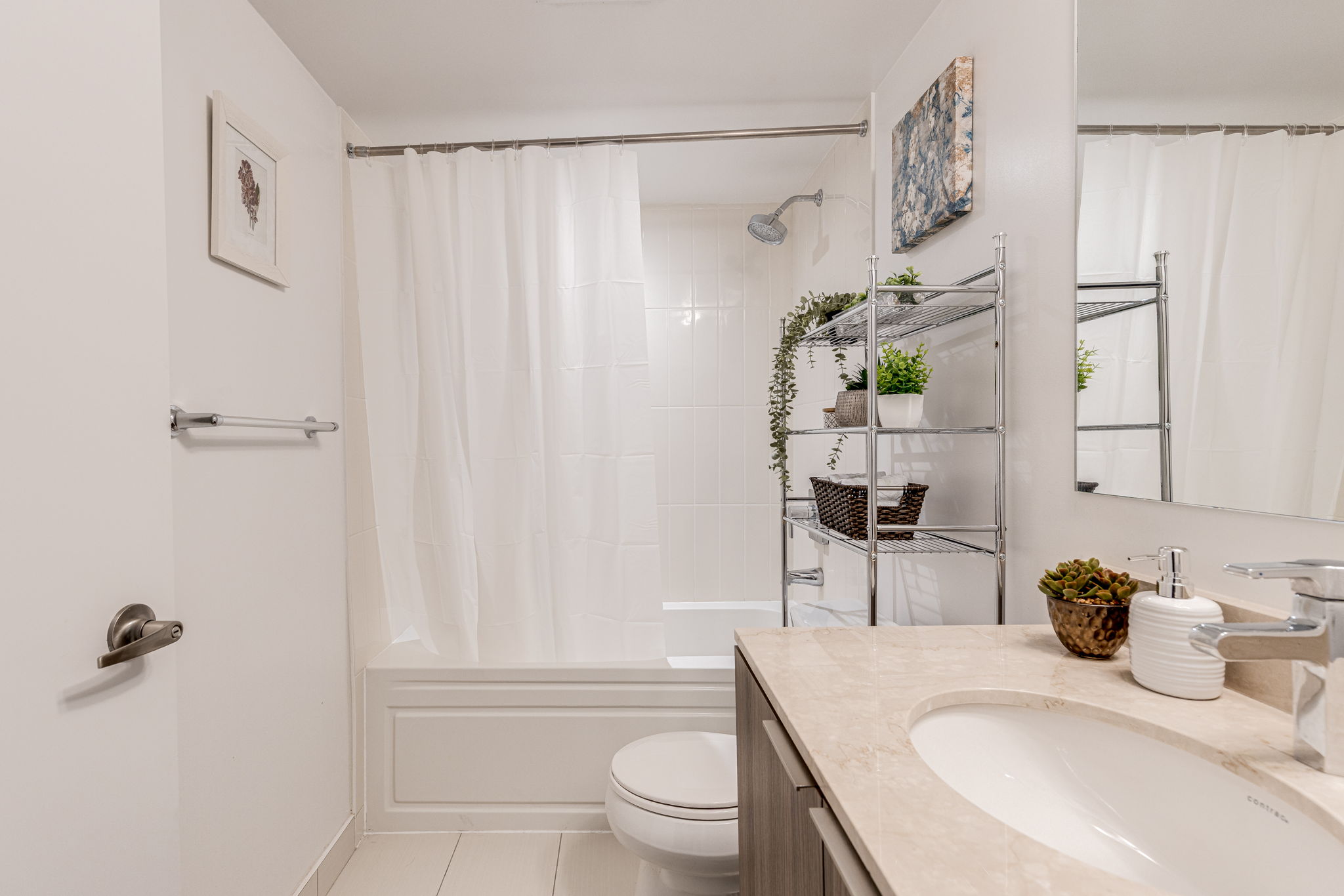 Toronto property showcase — delivered property photograph 19
