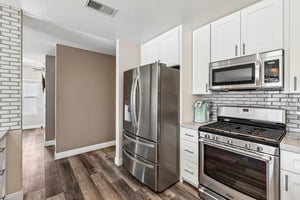 Buckeye Ct-S1107-030.jpg