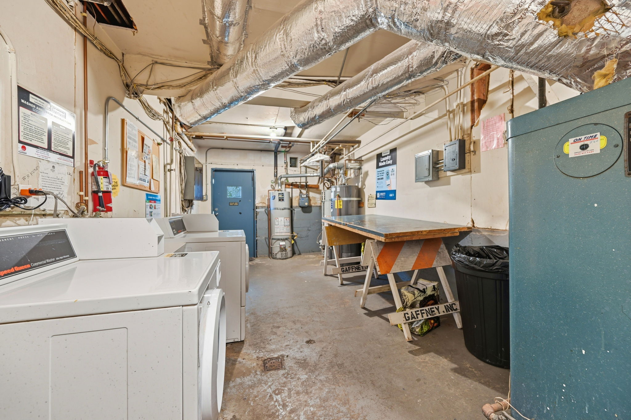 024_F8_955 Corbett Ave 6