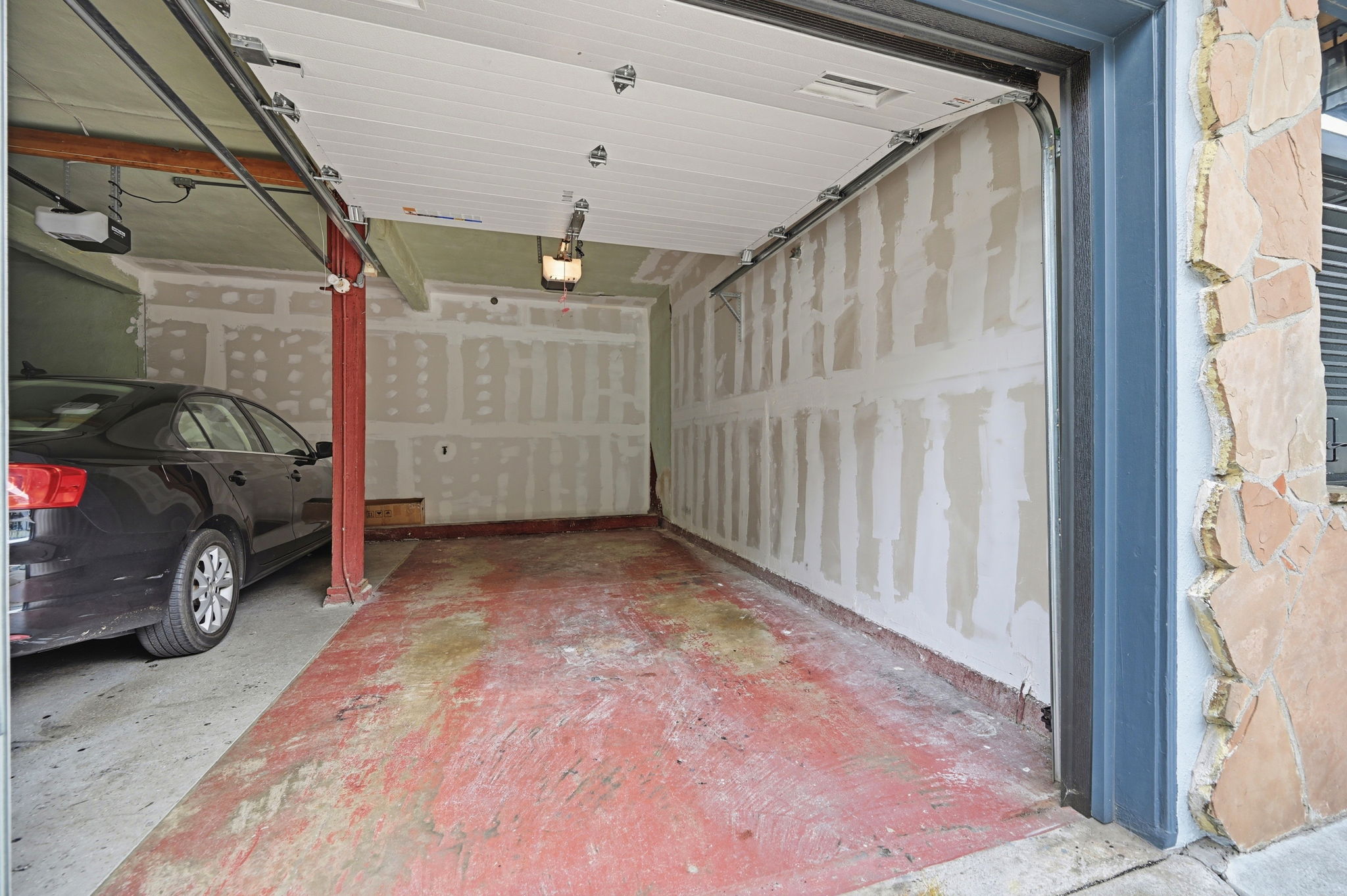 030_F8_955 Corbett Ave 6