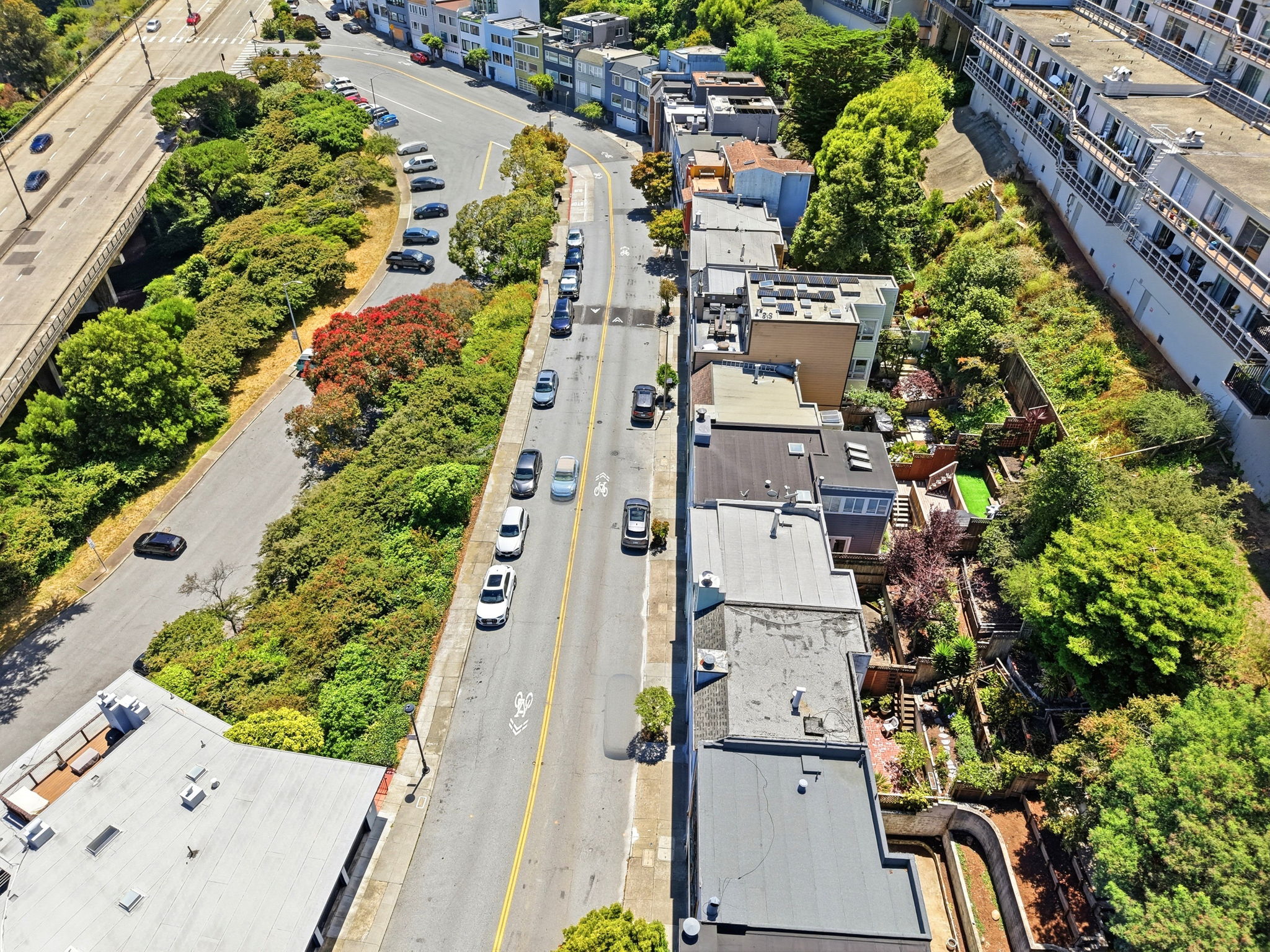 013_F8_AERIAL_955 Corbett Ave 6