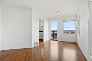 009_F8_955 Corbett Ave 6