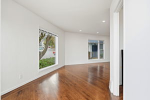 011_F8_955 Corbett Ave 6