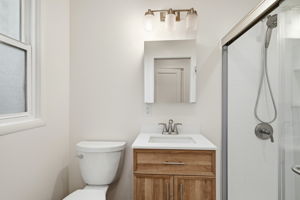 022_F8_955 Corbett Ave 6