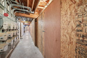 028_F8_955 Corbett Ave 6