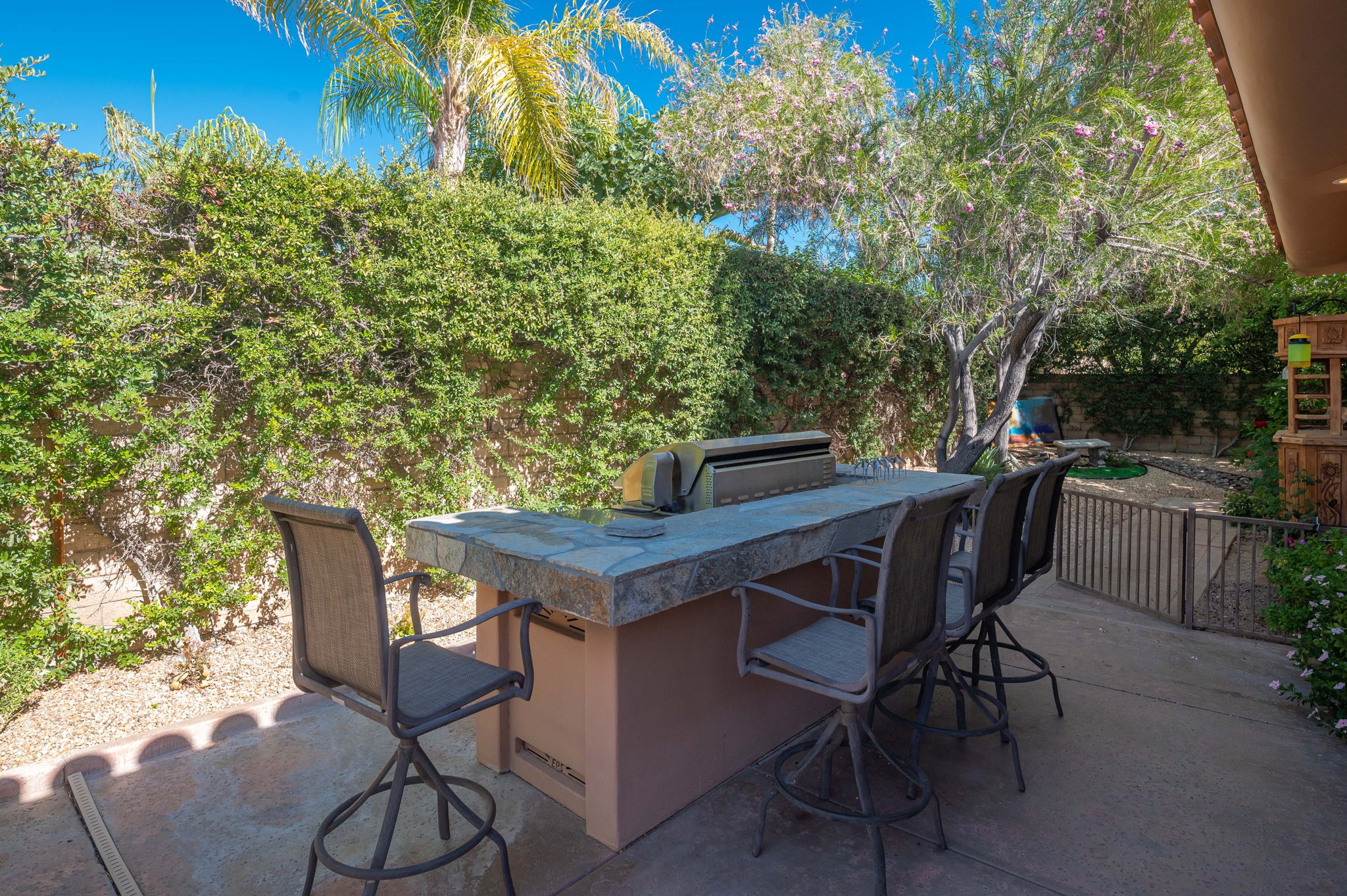  955 E Azalea Cir, Palm Springs, CA 92264, US Photo 34