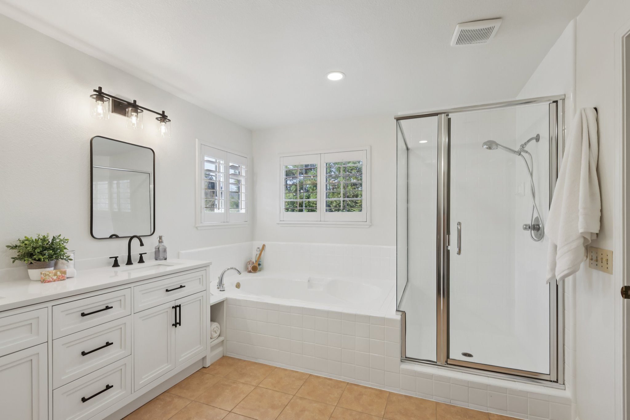 La Vista Ct-S1503-031.jpg