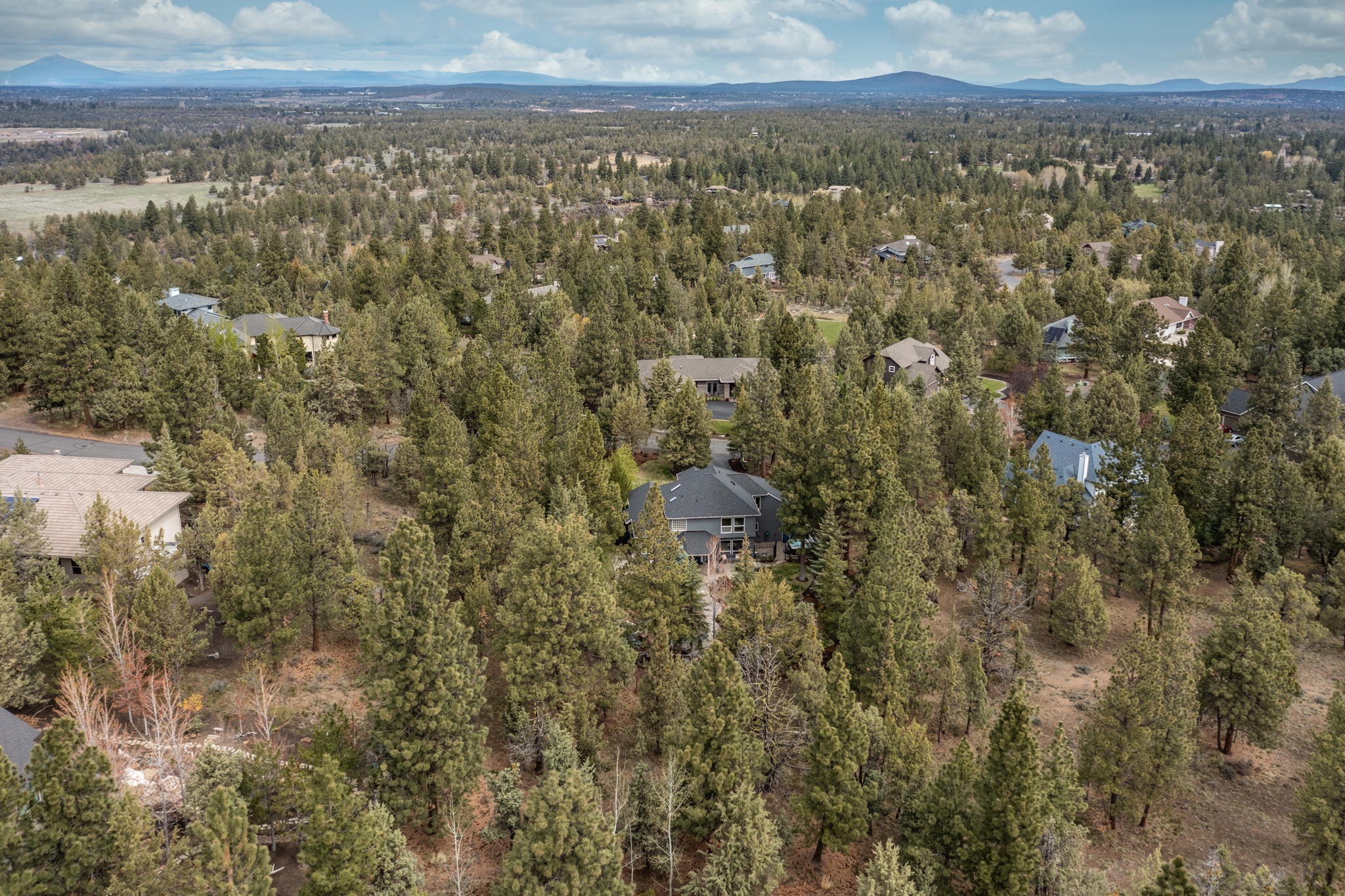 955 NW Chelsea Loop, Bend, OR 97701, USA Photo 71