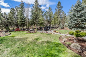 955 NW Chelsea Loop, Bend, OR 97701, USA Photo 10
