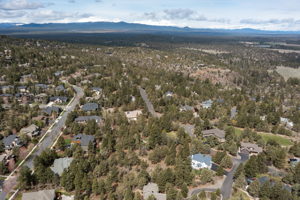 955 NW Chelsea Loop, Bend, OR 97701, USA Photo 51