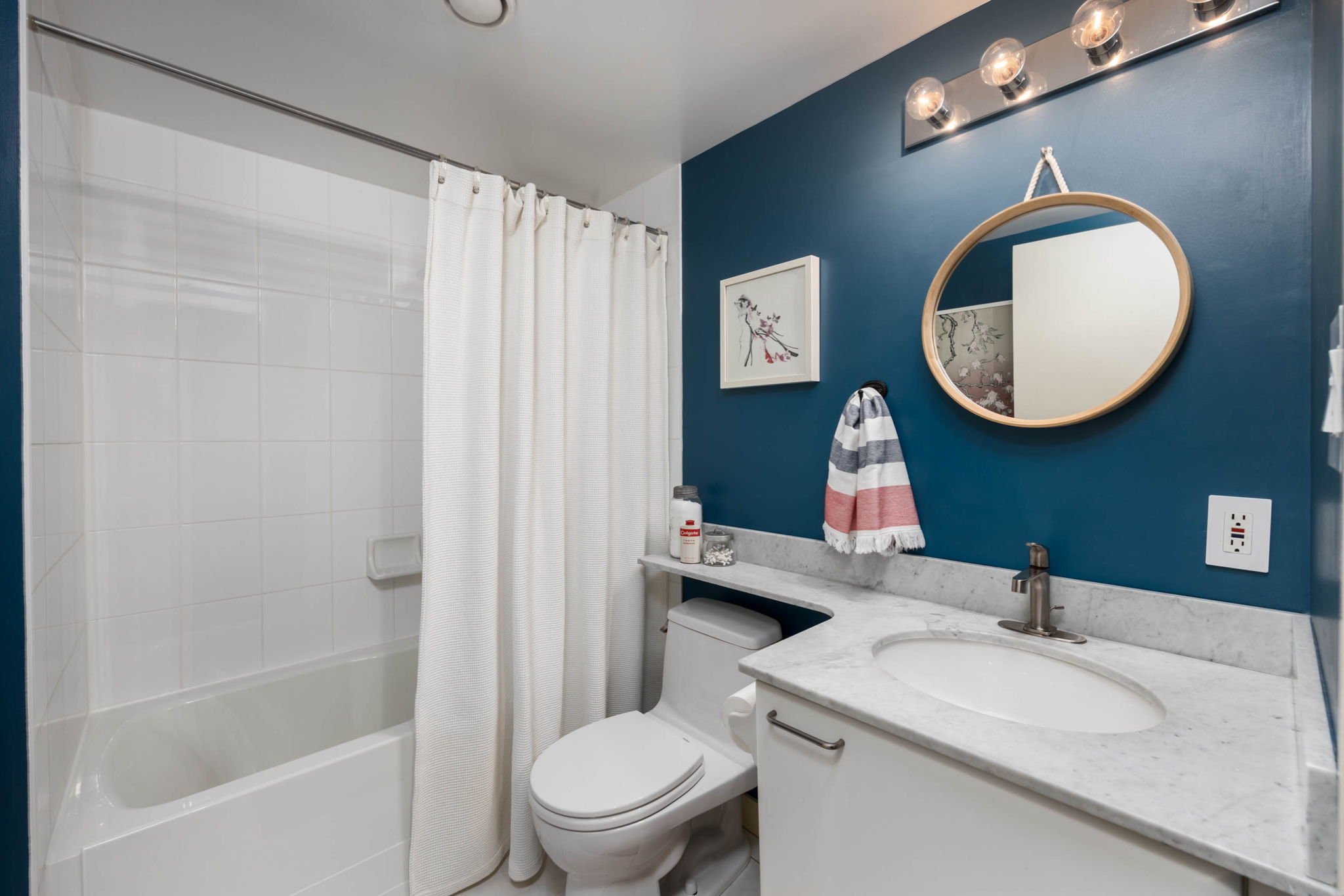 Toronto property showcase — delivered property photograph 19
