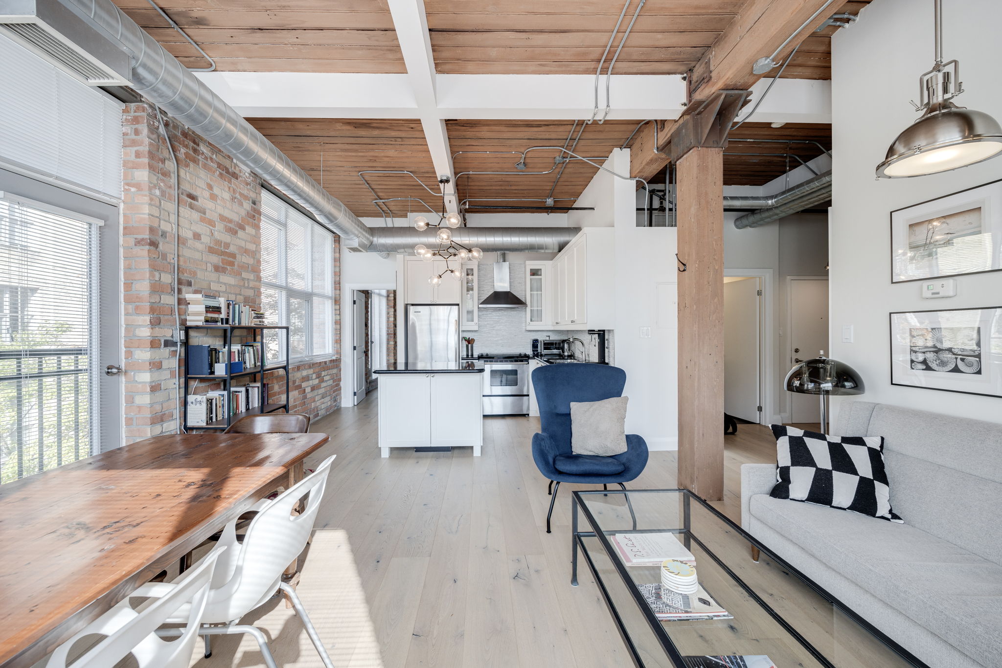 Toronto property showcase — delivered property photograph 14