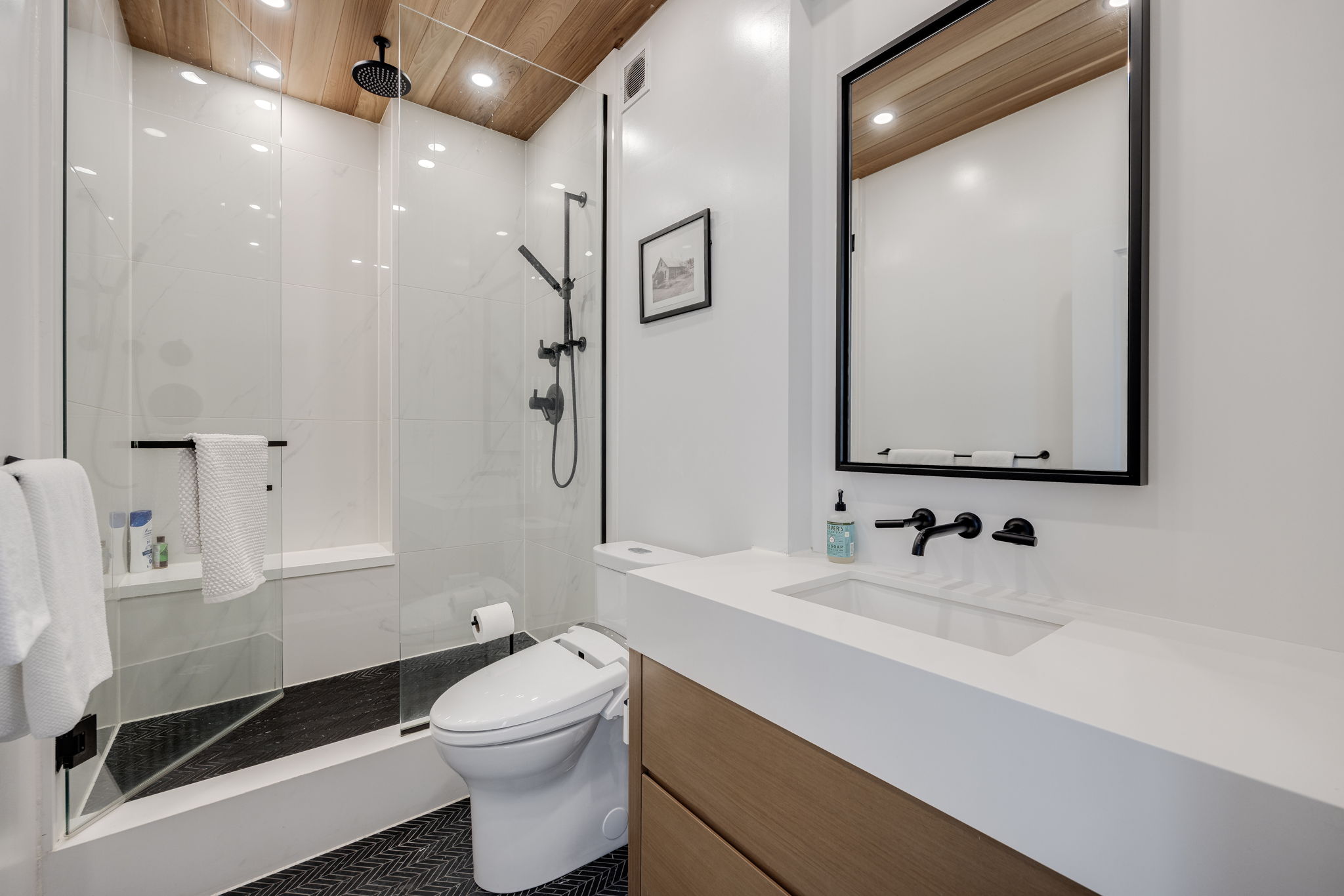 Toronto property showcase — delivered property photograph 20
