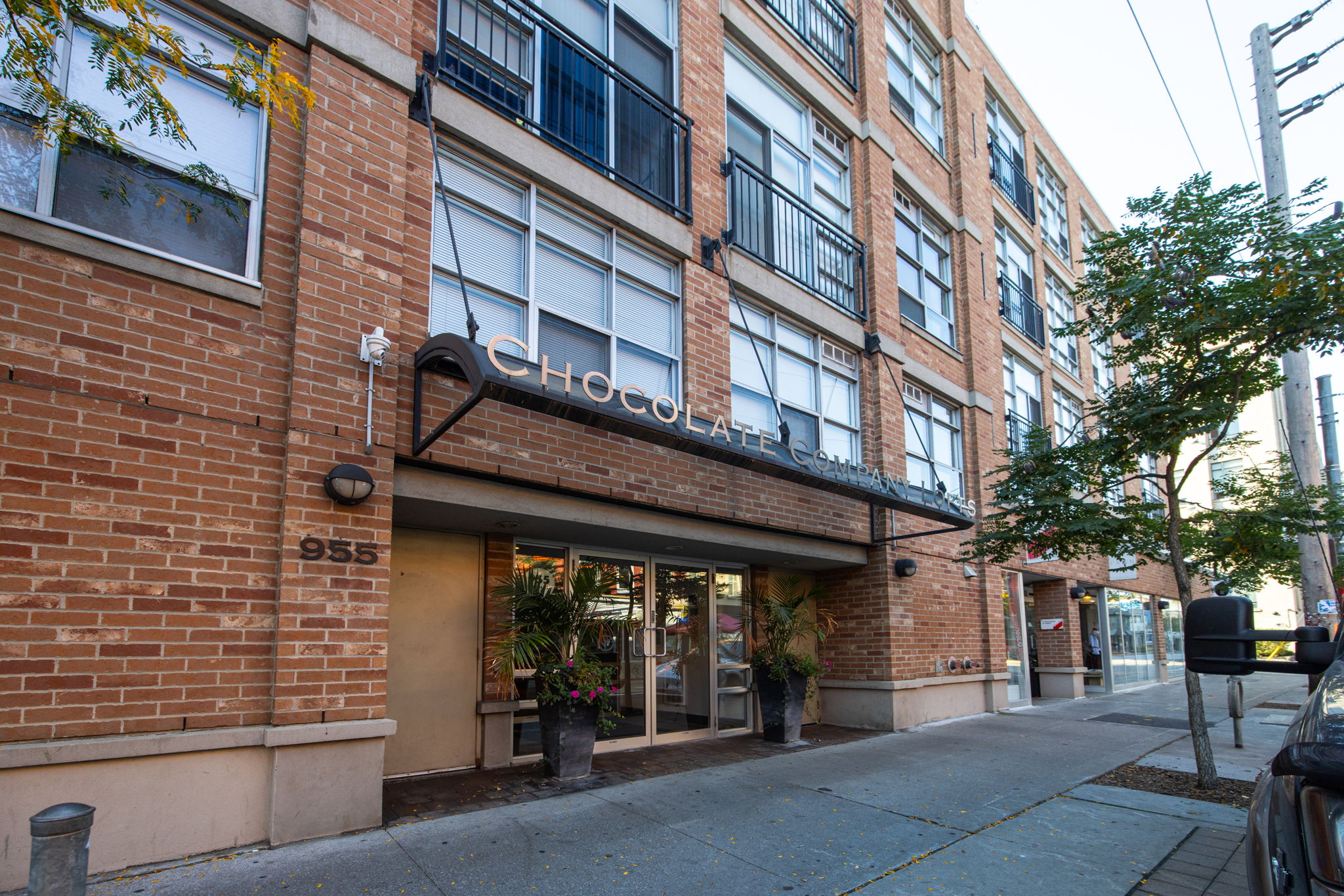 Toronto property showcase — delivered property photograph 3