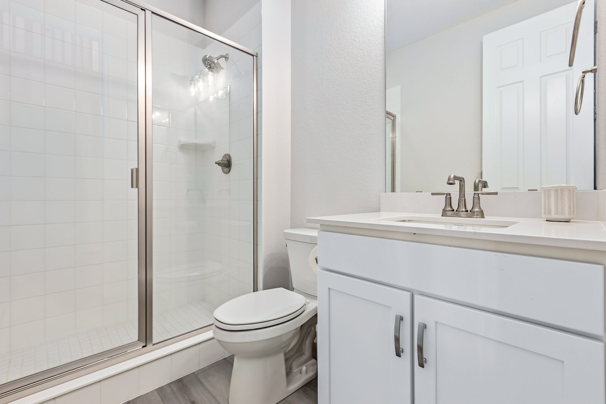 Main floor 3/4 bath