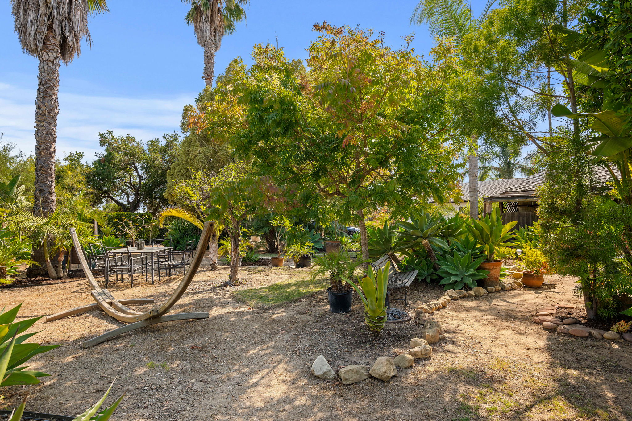 06 - Garden Area