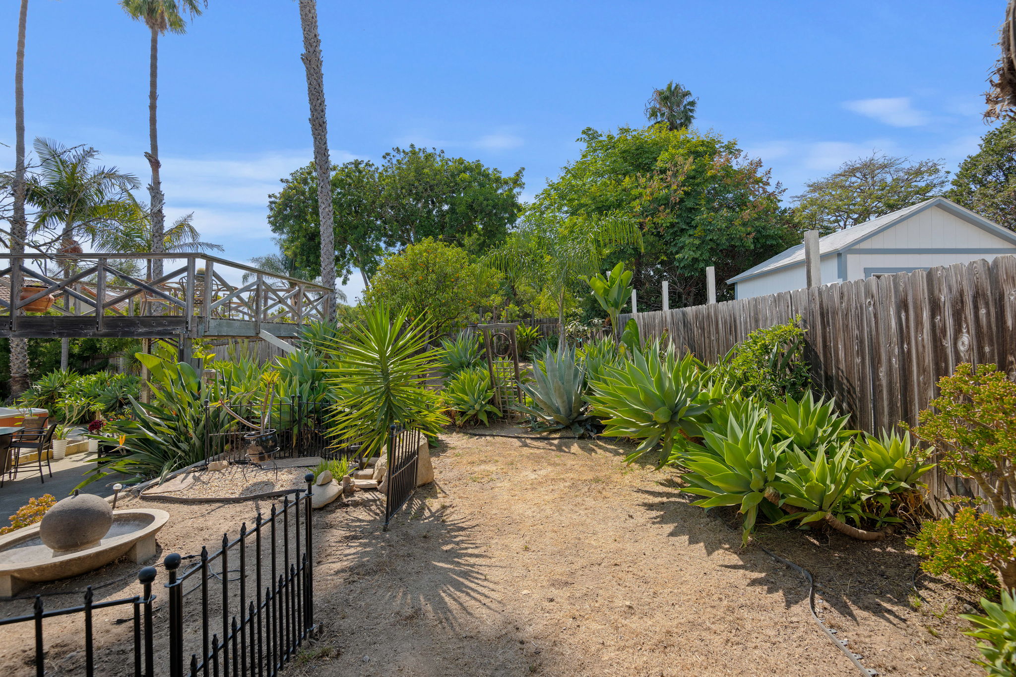 28 - Side Yard
