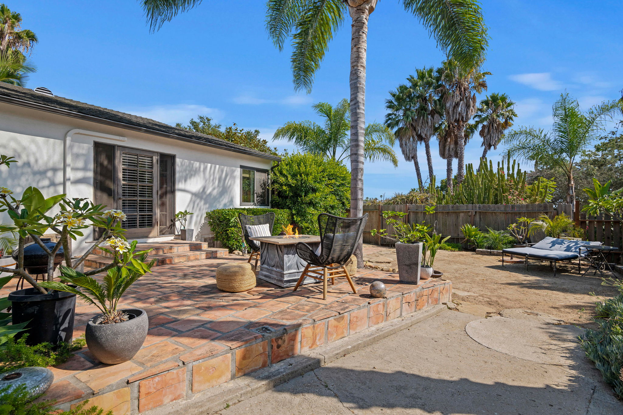 33 - Back Yard