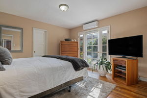 21 - Bedroom 1
