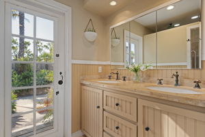 22 - Bathroom