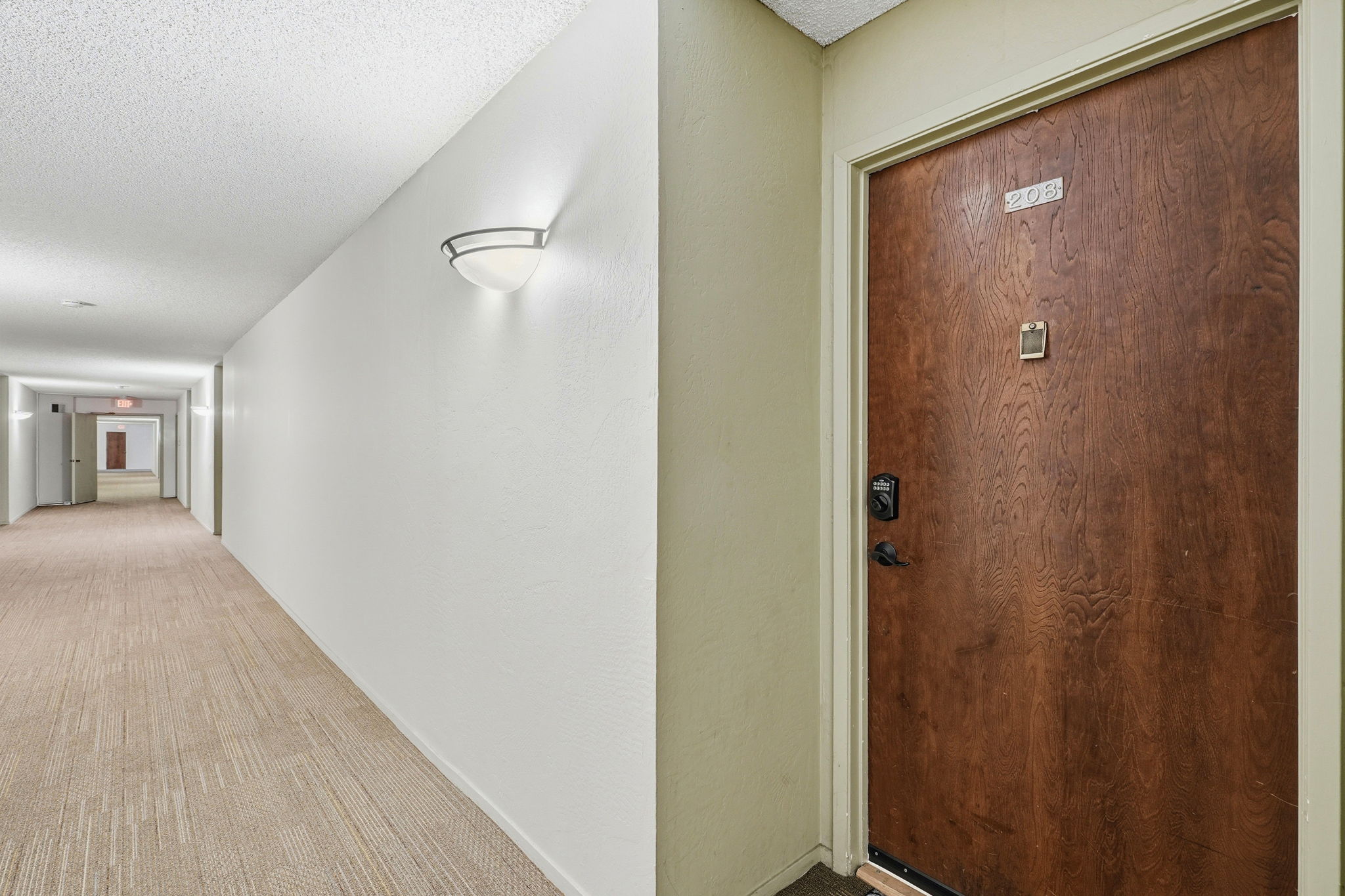 005_F8_955 Shorepoint Ct 208