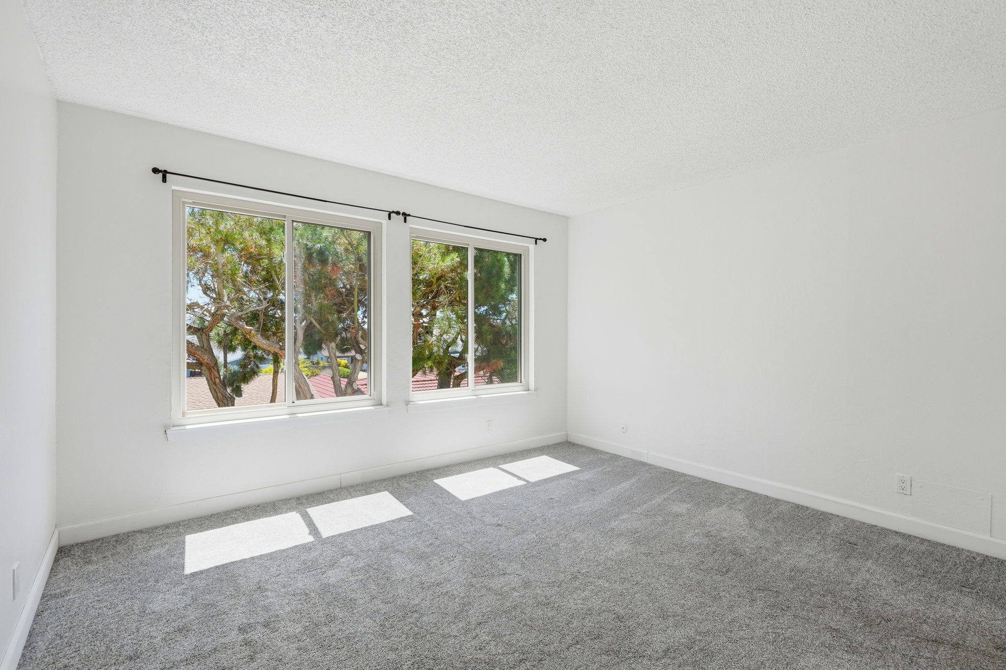 016_F8_955 Shorepoint Ct 208