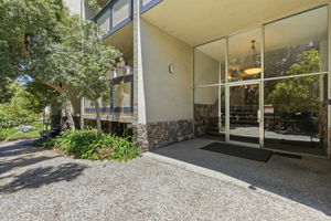 004_F8_955 Shorepoint Ct 208