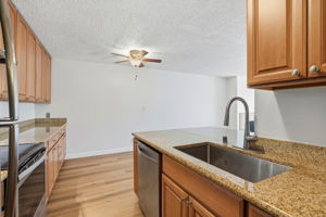 012_F8_955 Shorepoint Ct 208