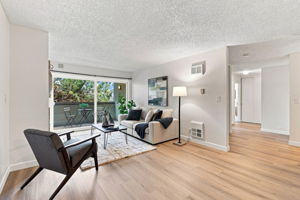 002_F8_955 Shorepoint Ct 208