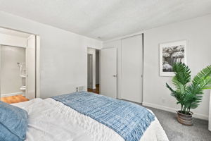 015_F8_955 Shorepoint Ct 208