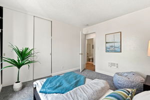 018_F8_955 Shorepoint Ct 208