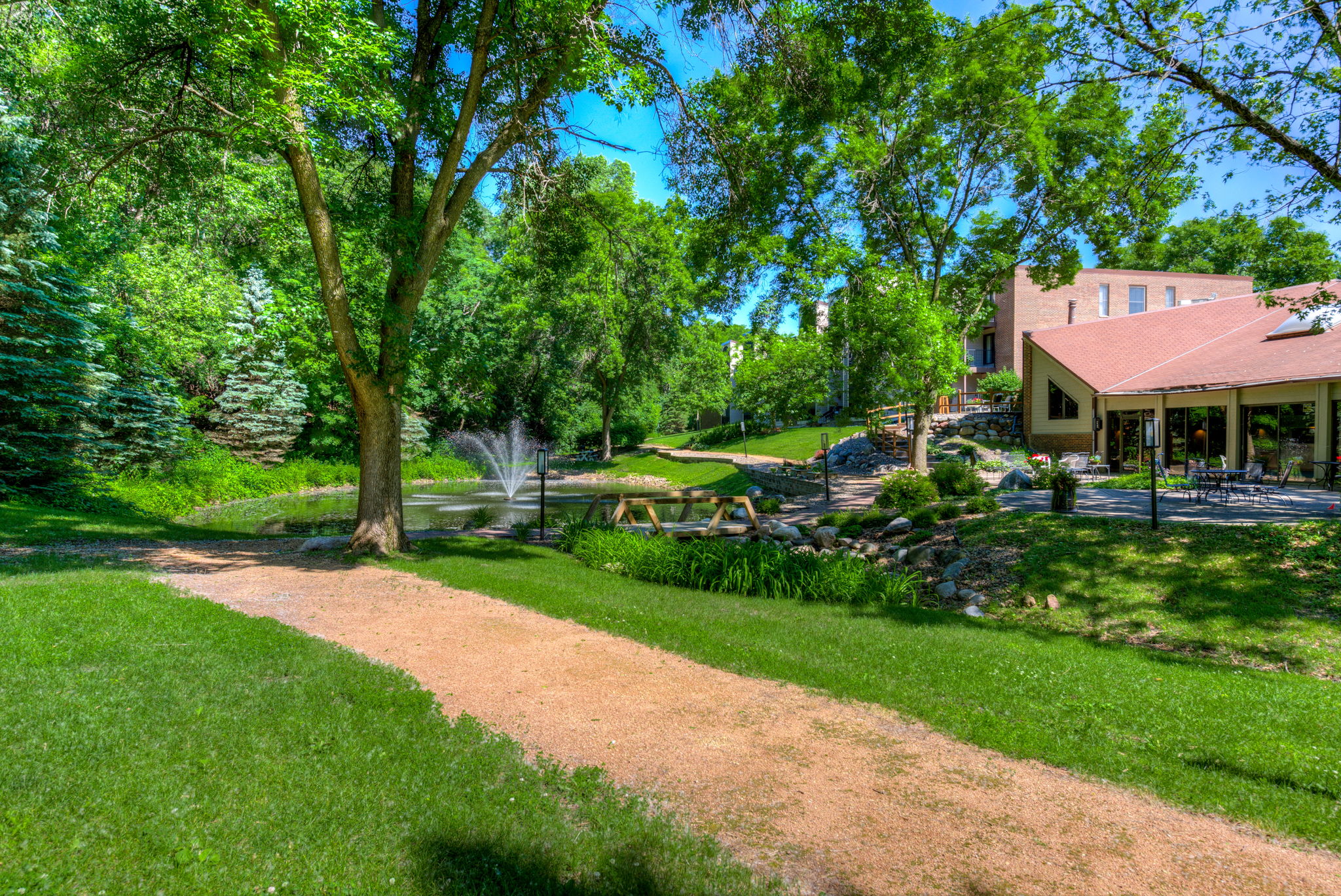  9550 Collegeview Rd - Unit # 223, Bloomington, MN 55437, US
