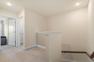  Photo 34