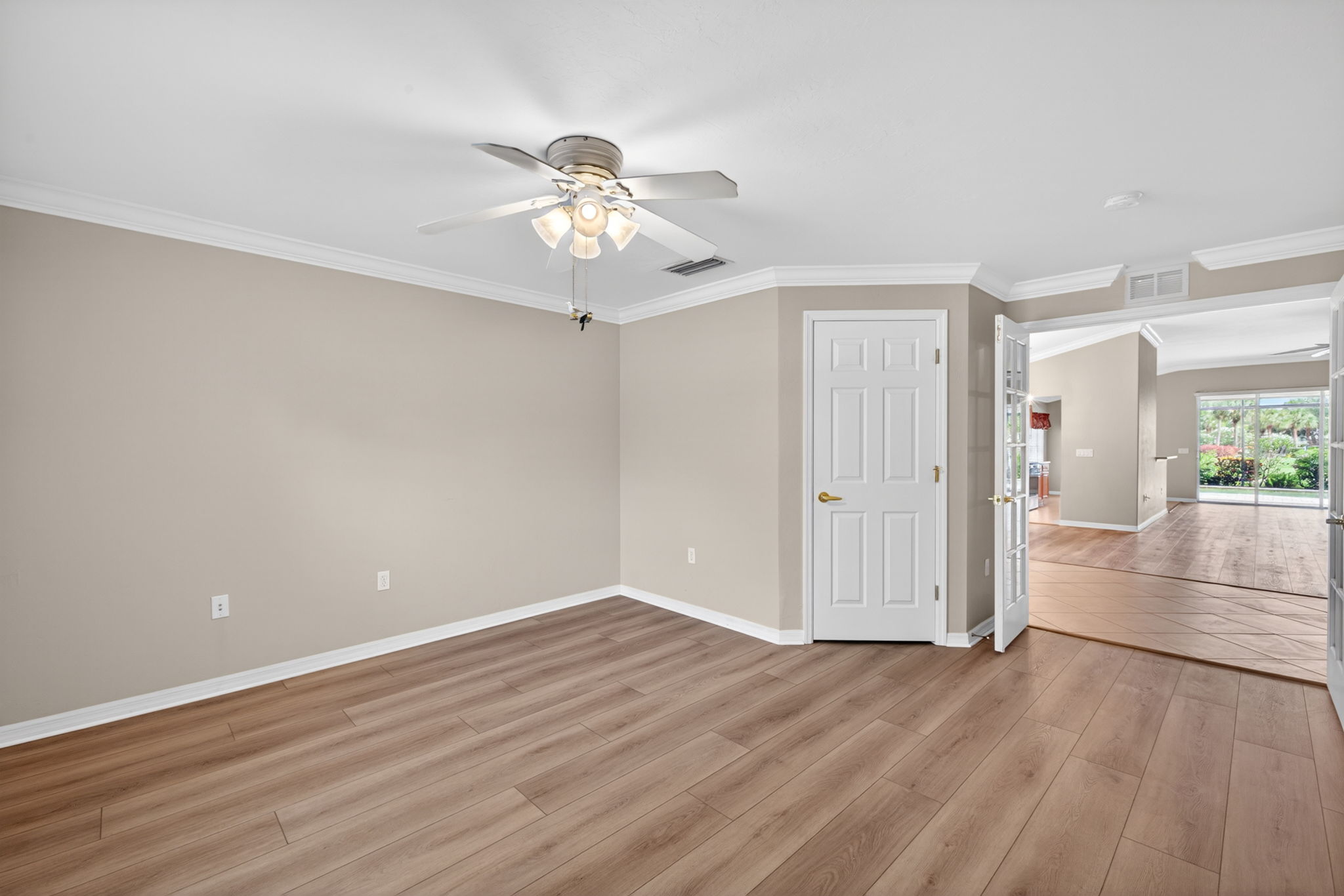 Guest Bedroom 1 - 2 of 2