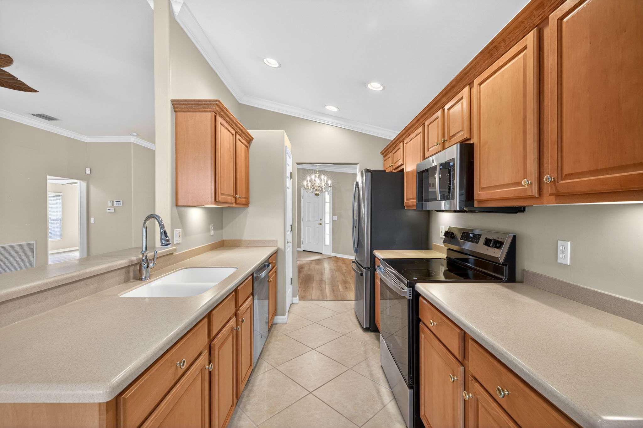 Kitchen 2 of 3