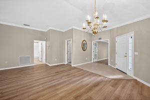 Dining Room 3 of 3