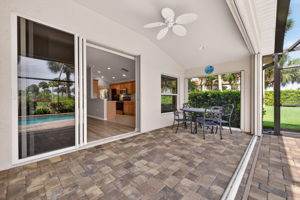 Lanai 2 of 2