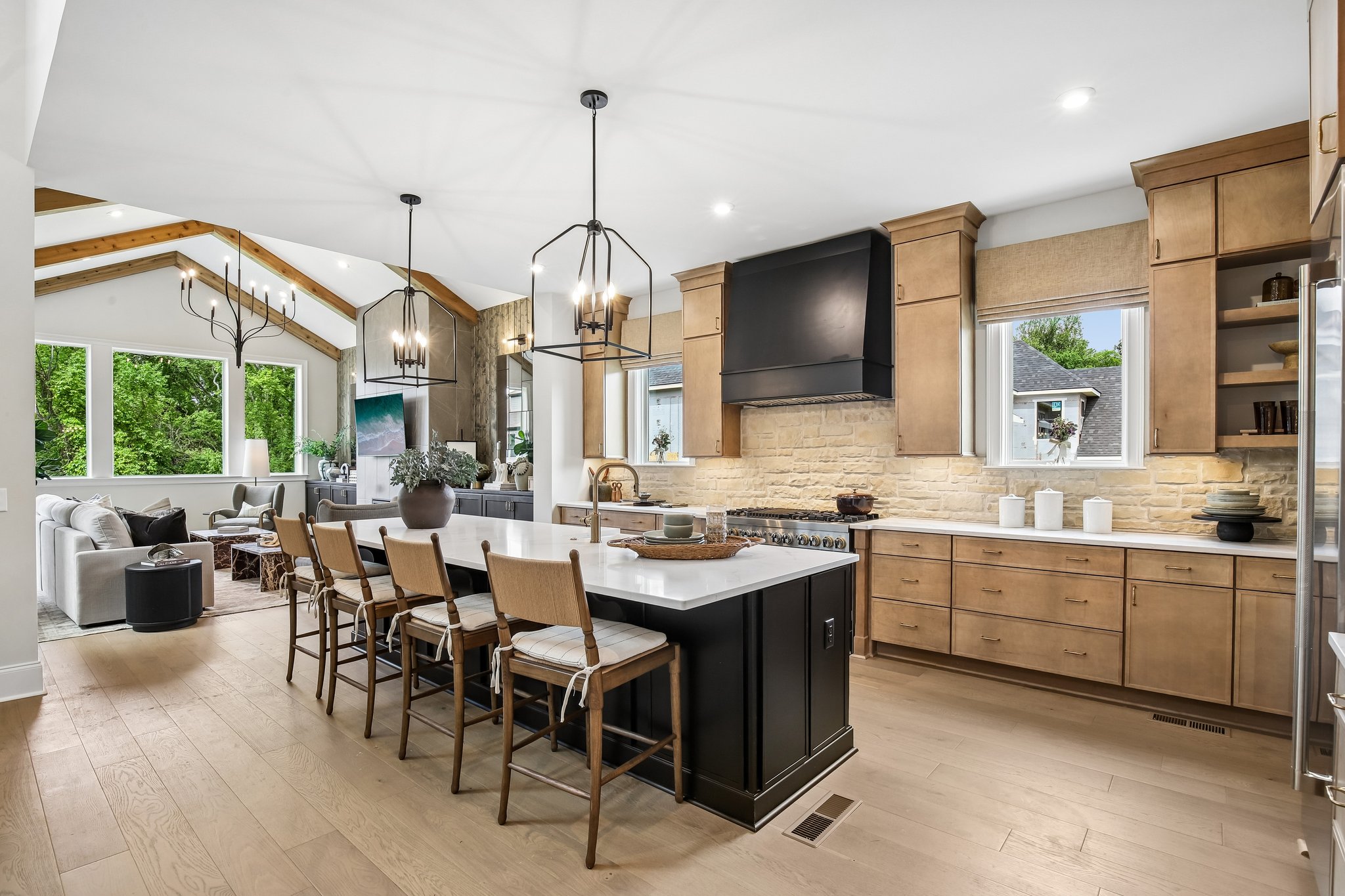 Loyola Dr-S0205-030.jpg