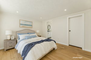 ...with plenty of space for a king bed