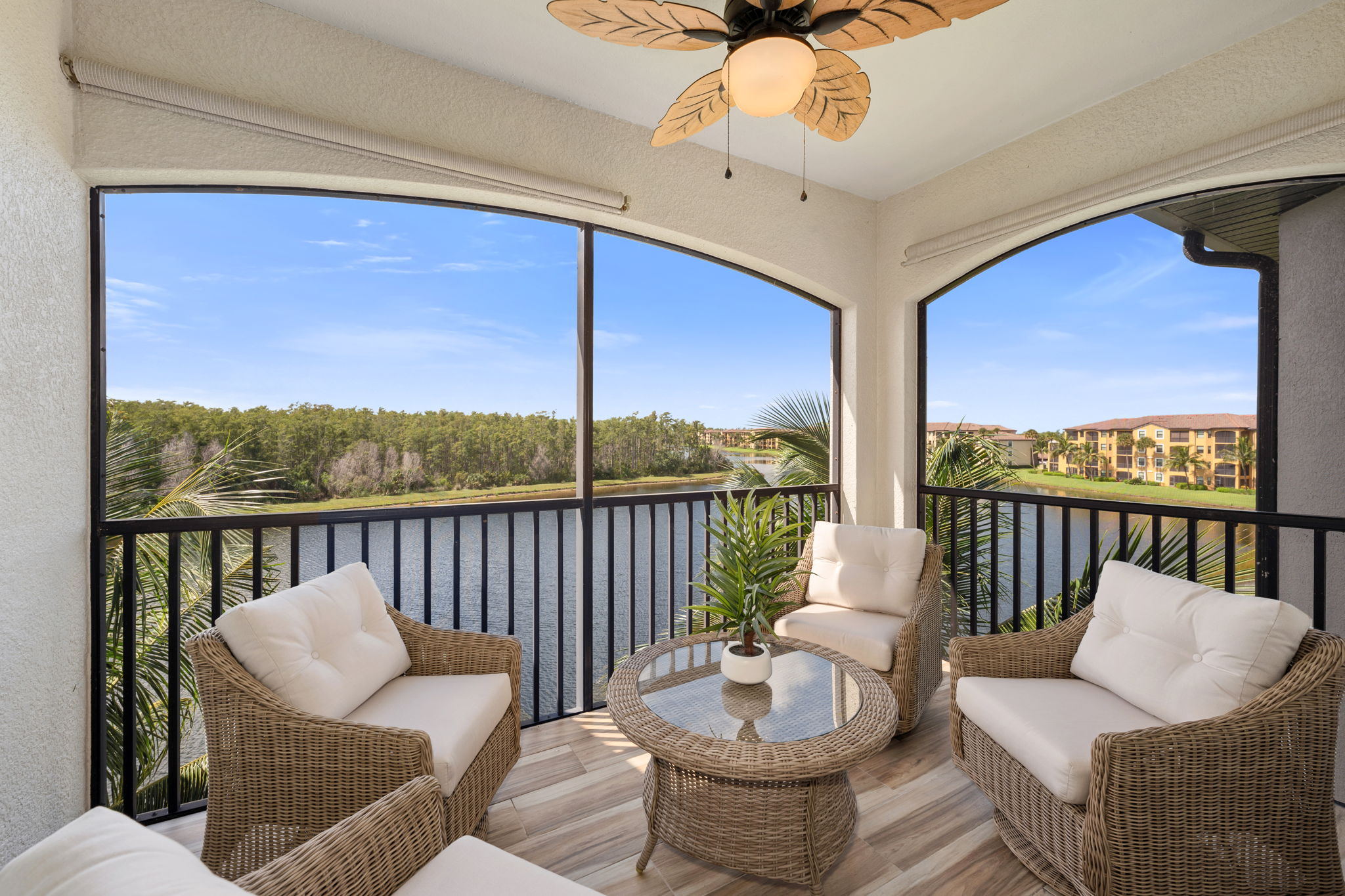Lanai View w/ Elongated SW Lake View