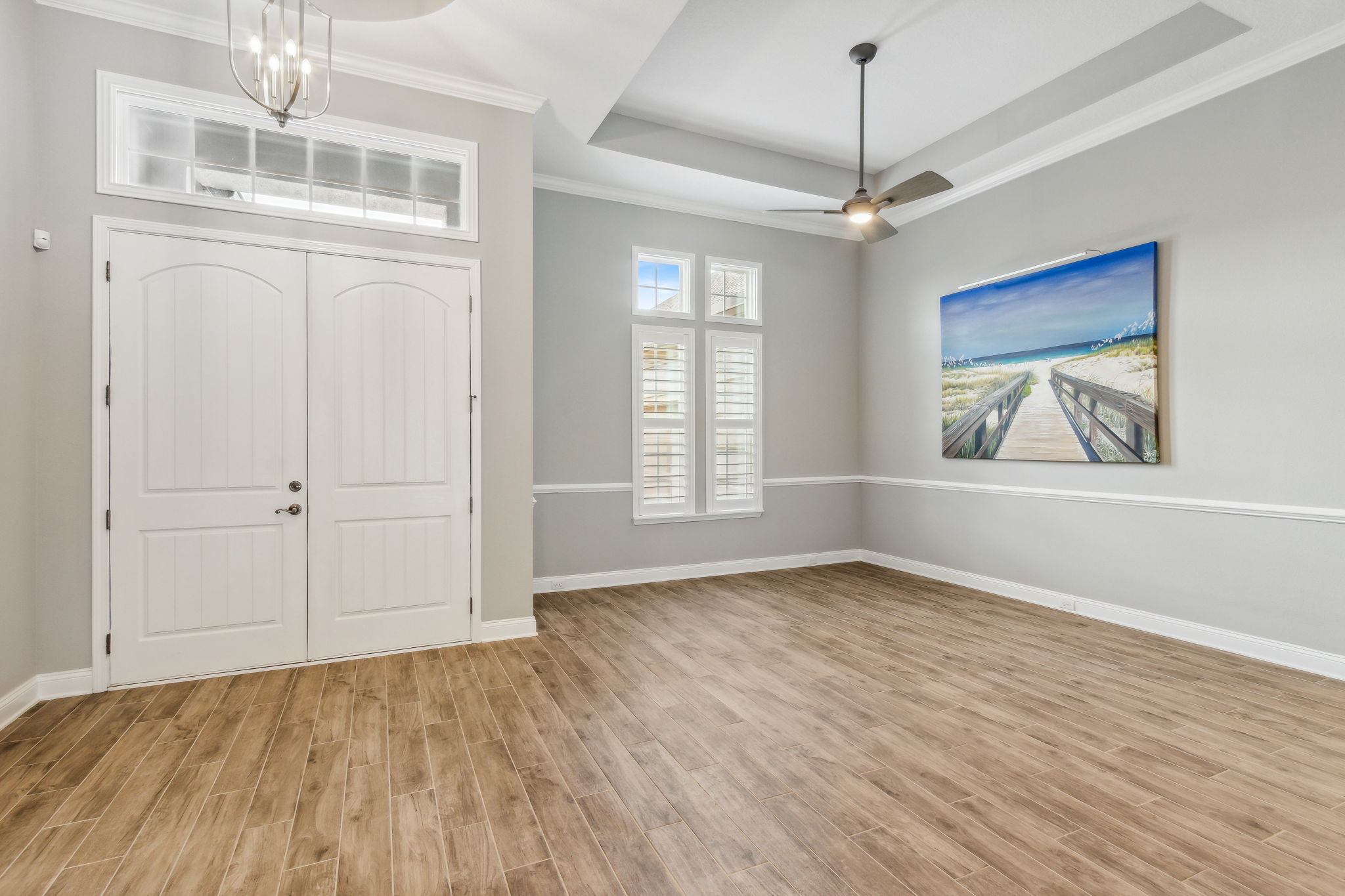 Foyer / Dining Room