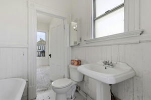  Photo 34
